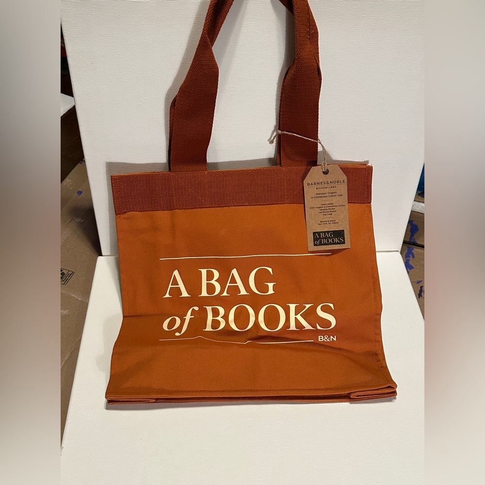 NWT Barnes and Noble “Bag of Books” reusable tote bag.